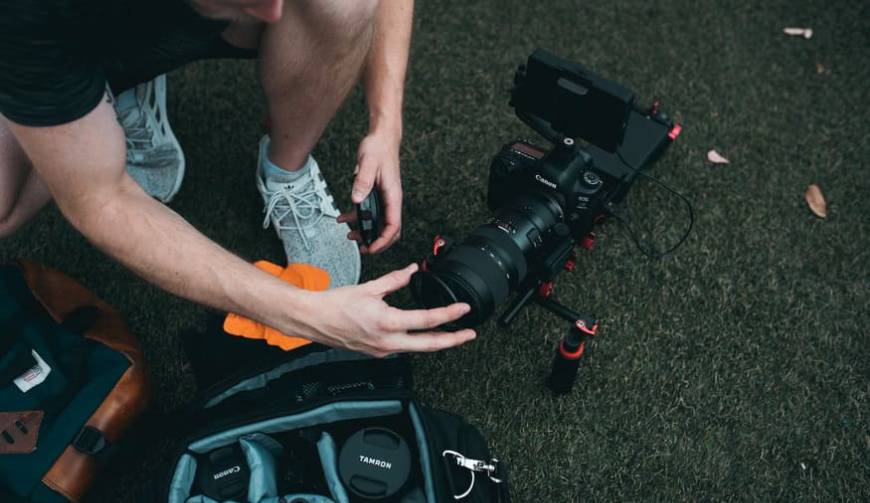 色彩心理学×动态美学，芒市产品视频拍摄公司唤醒感官冲击力